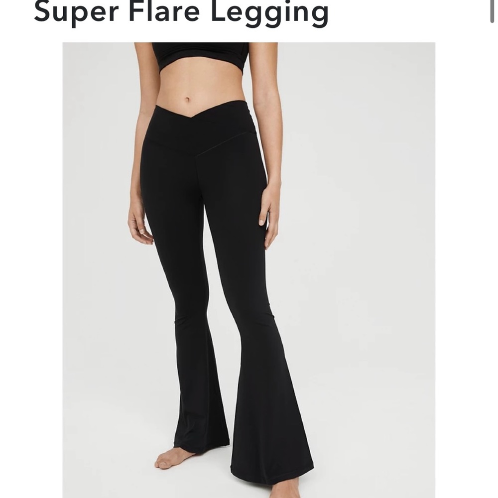 Aerie Medium (short) crossover super flare leggings